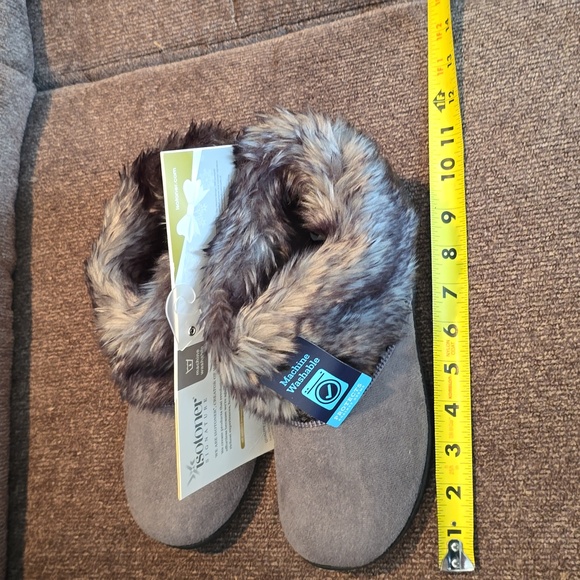 ISOTONER BRAND WOMEN'S GRAY AND BLACK FAUX FUR ANKLE BOOTS SIZE MEDIUM 7… - Picture 7 of 13